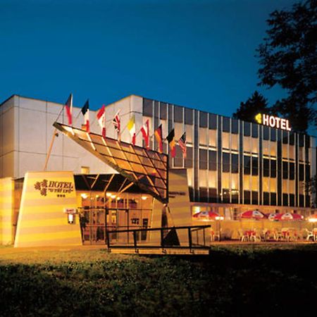 Hotel U Tri Lvu Ceske Budejovice Exterior photo